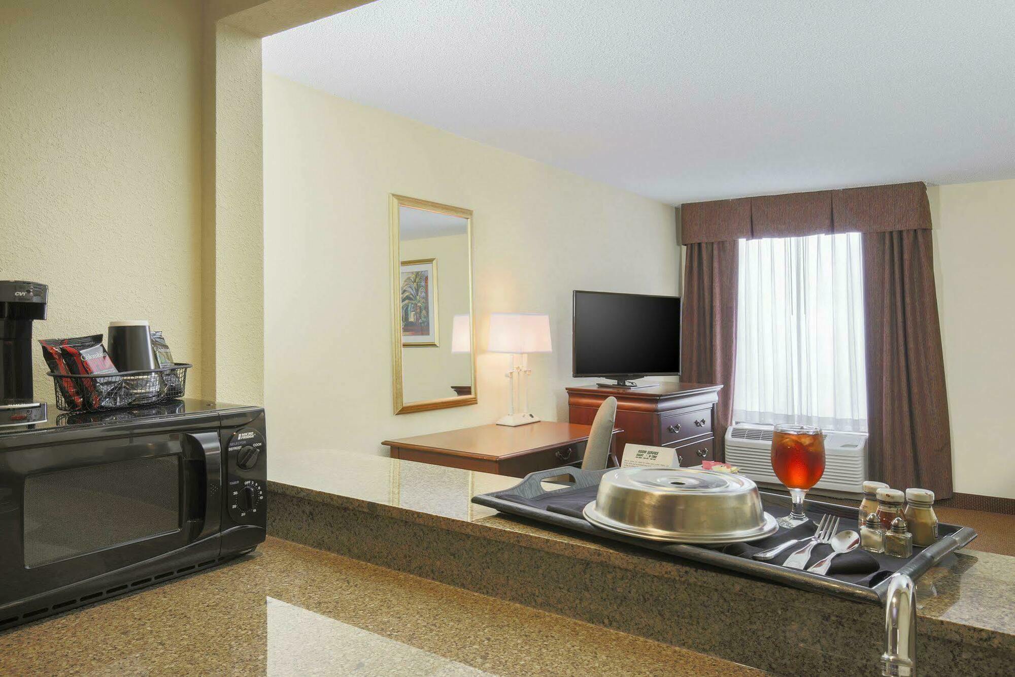 Hampton Inn & Suites Charleston/Mt. Pleasant-Isle Of Palms Mount Pleasant Dış mekan fotoğraf